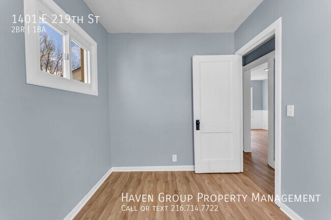 Building Photo - 1401 E 219th St