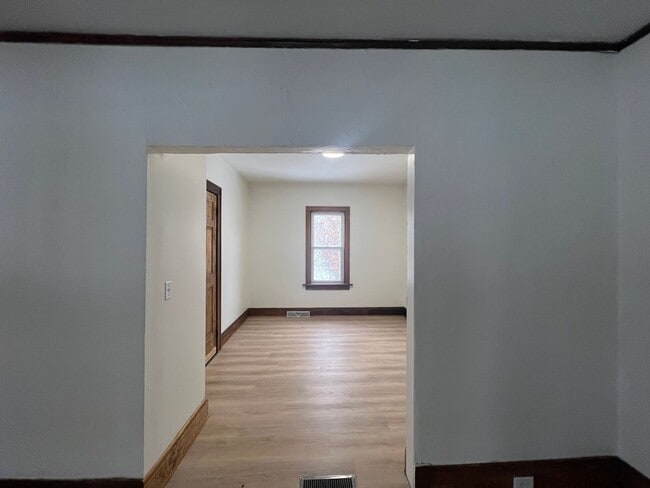 Building Photo - Click the “Apply Now” button or email wapmrentals@gmail.com for a prompt response.