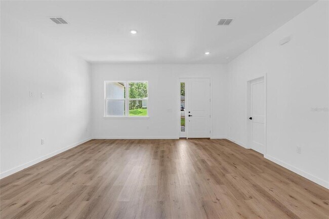 Building Photo - 10615 N Didiscus Dr