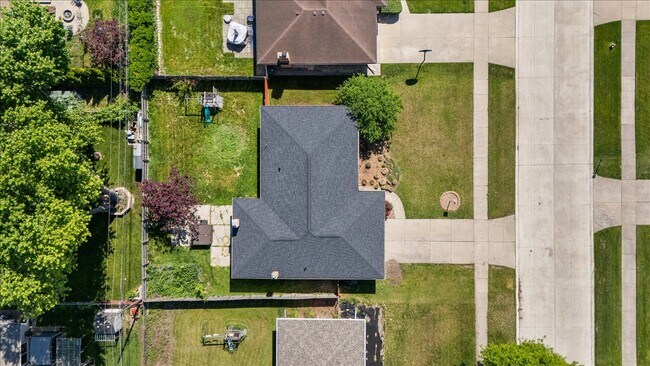 Building Photo - 11489 Anna Lisa Dr