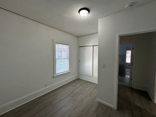 Building Photo - 3282-3284-3284 N 30th St