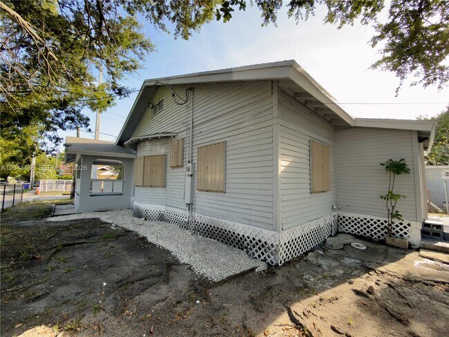Building Photo - 103 NW 35th St