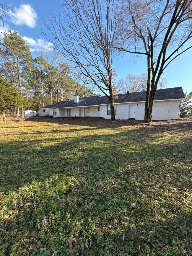 Building Photo - 185 Ridgeview Ln