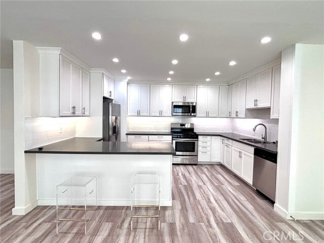 Building Photo - 300 Maryland St