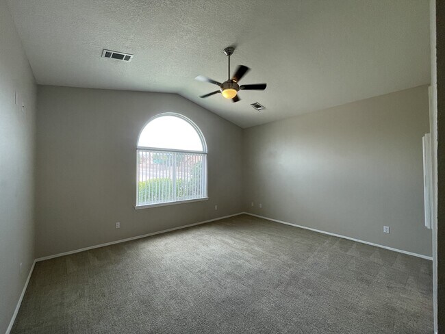 Building Photo - 8601 Coppell Ct NE