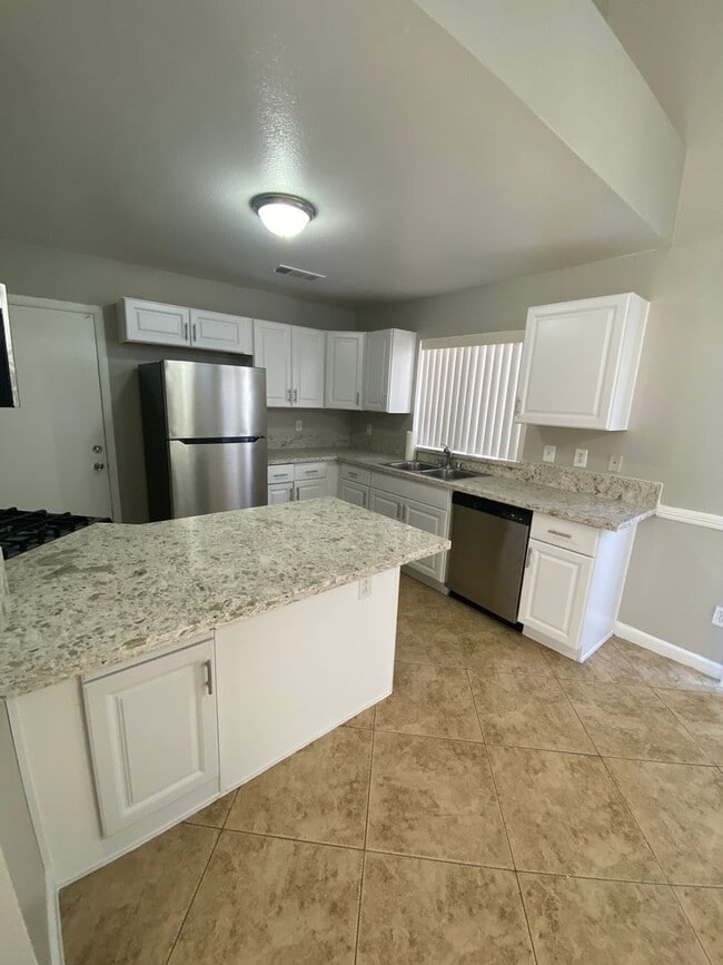 Building Photo - AMERICANA Property Mgmt - Remodeled 2 story 3 beds house in Desert Pines