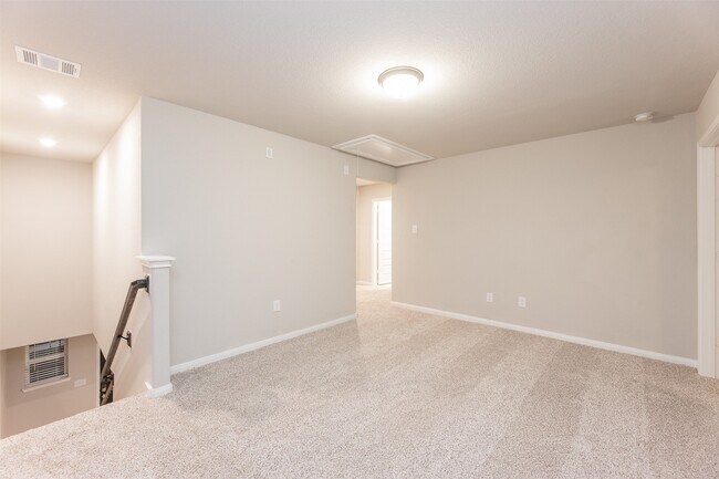 Building Photo - 18484 Sunrise Maple Dr