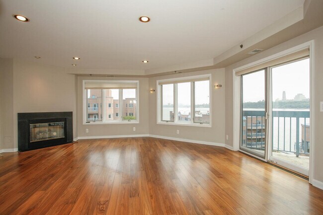 Building Photo - 602 Rutledge Ct