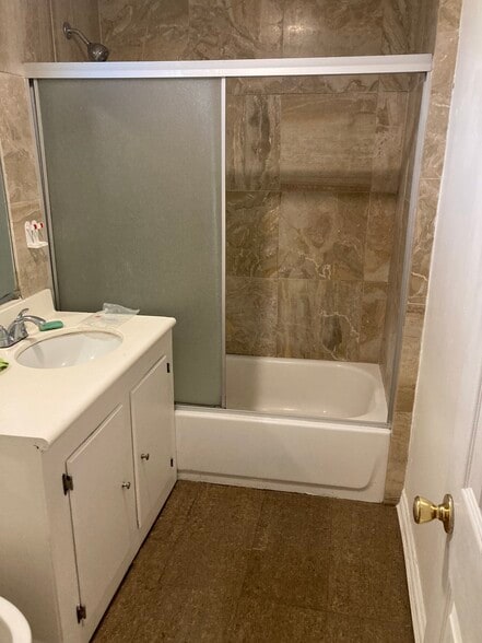 Building Photo - 13012 McKinley Ave