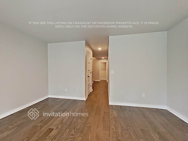 Building Photo - 11211 14th Pl SE