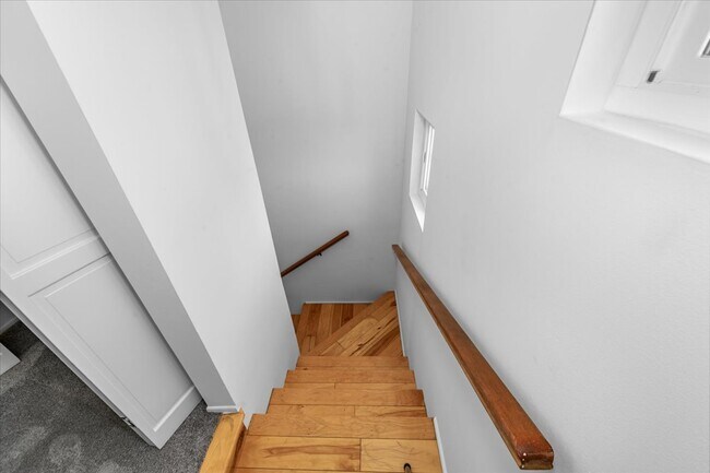 Building Photo - 9059 Carson St