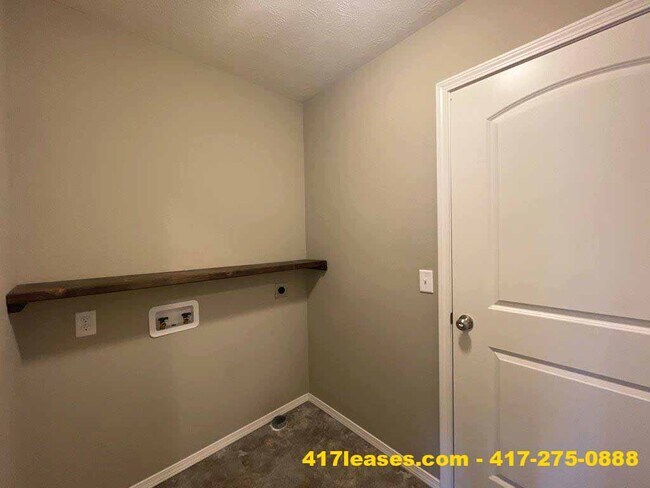 Building Photo - 1338 Marseilles Ave