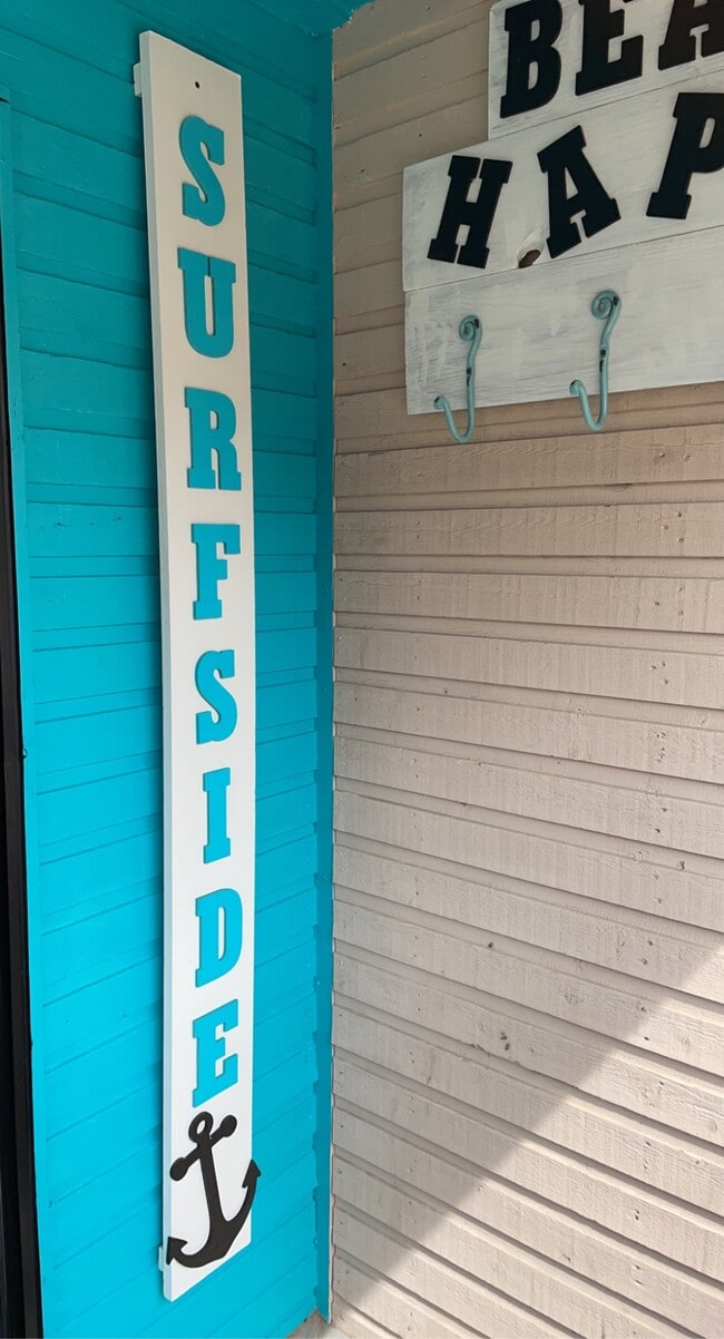 Building Photo - 3938 Surfside Blvd