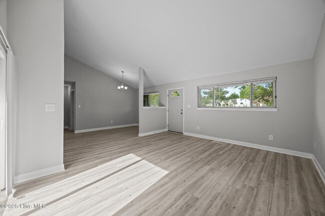 Building Photo - 125 Pirates Rd
