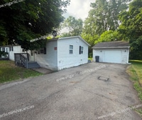 Building Photo - 11-11 McKinley Ave