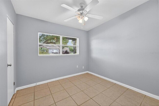 Building Photo - 3015 Tampico Dr