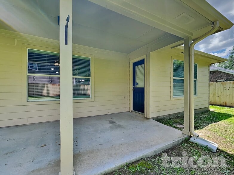 Building Photo - 3126 Lake Breeze Ln