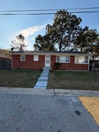 Building Photo - 203 Ellerbe Dr