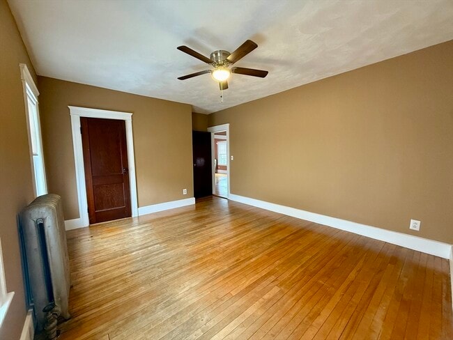 Building Photo - 446 Chandler St