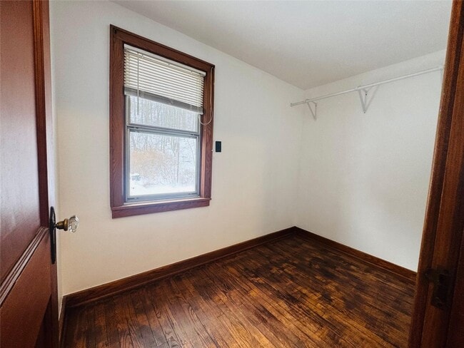 Building Photo - 29 Sunrise Dr