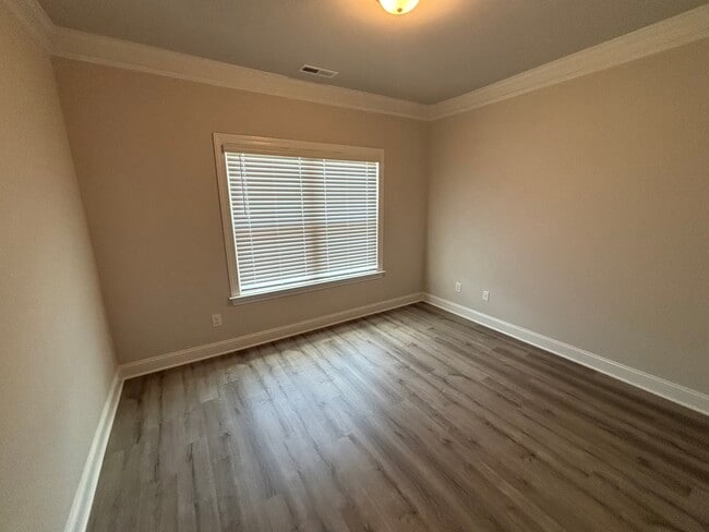 Building Photo - 1541 Barnstable Ct