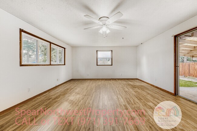 Building Photo - 9515 SE Stanley Ave