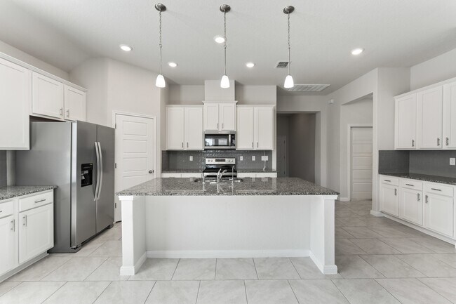 Building Photo - 229 Stag Way