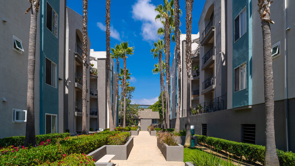 Exterior - Del Mar Ridge