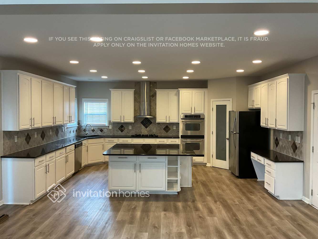 Building Photo - 1705 Hingham Cir