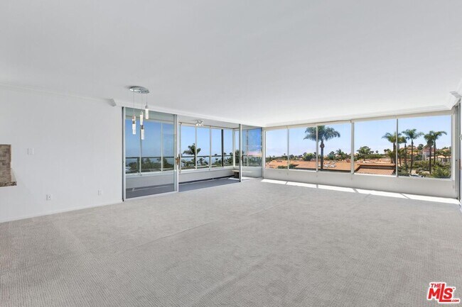Building Photo - 32646 Coastsite Dr