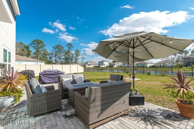 Building Photo - 184 Logrono Ct