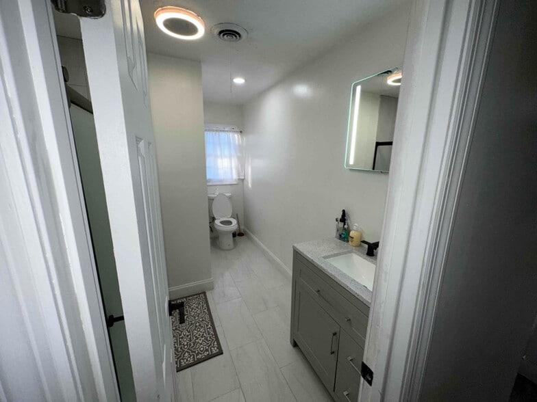 Building Photo - 905 Colquitt Cir