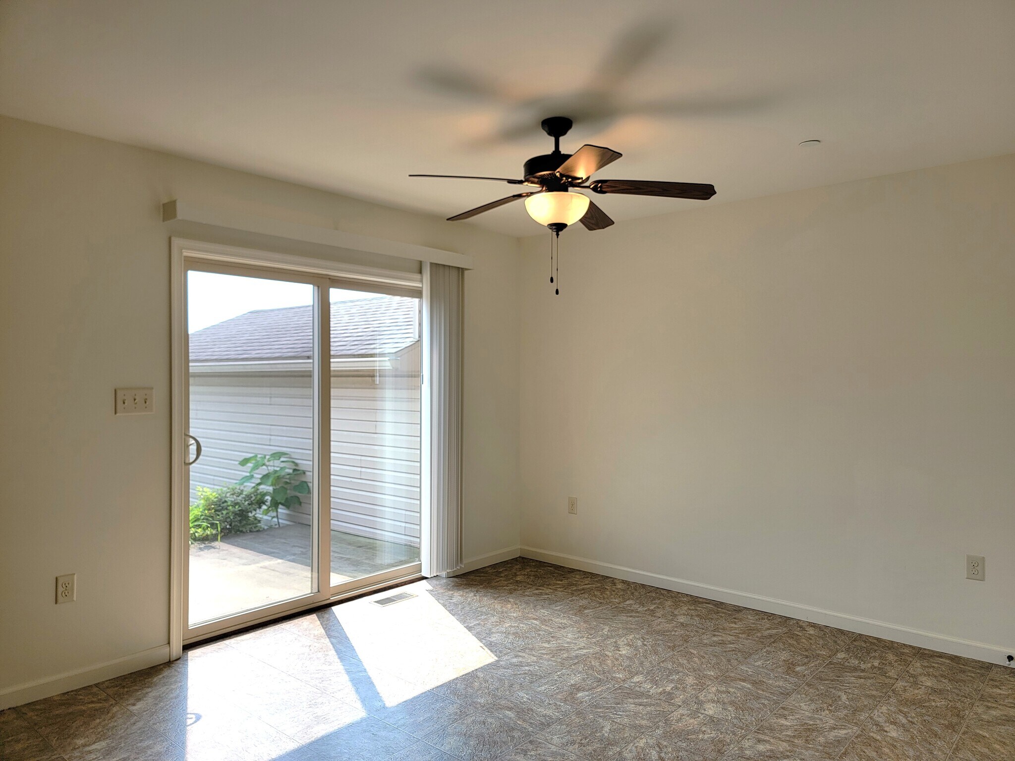 Building Photo - 74 Gable Dr