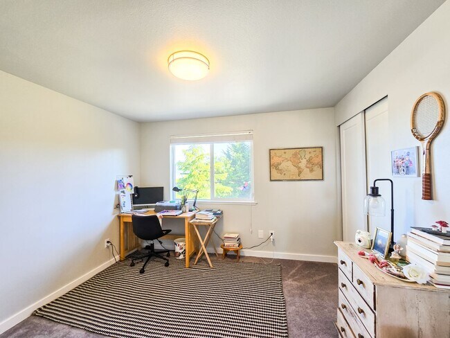 Building Photo - 4BD Bayview Ridge Home
