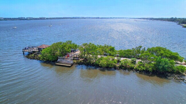 Building Photo - 1420 N Federal Hwy