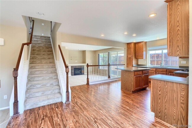 Building Photo - Gorgeous 4 bedroom in the highly sought af...