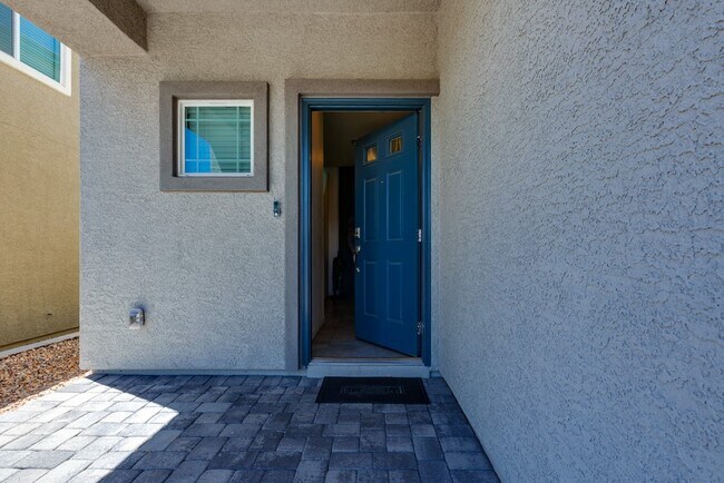 Building Photo - 10963 Preston Trails Ave