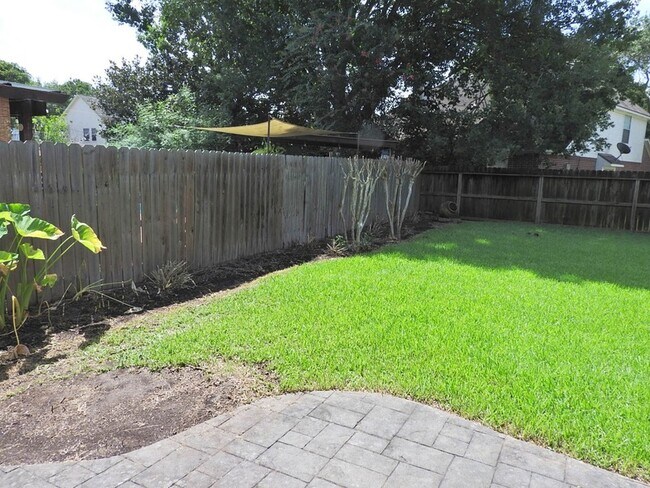 Building Photo - 4427 Wavertree Dr