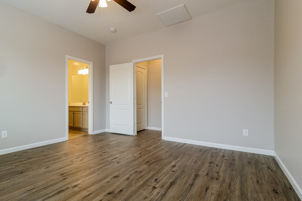 Building Photo - 25446 W Carson Dr