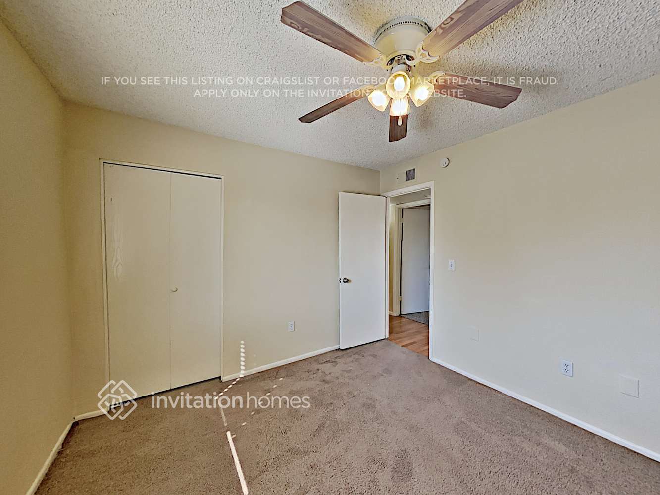 Building Photo - 2853 E Escondido Ave