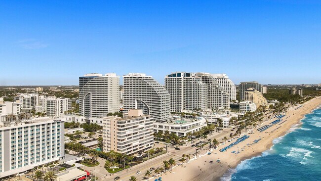 Building Photo - 3101 Bayshore Dr