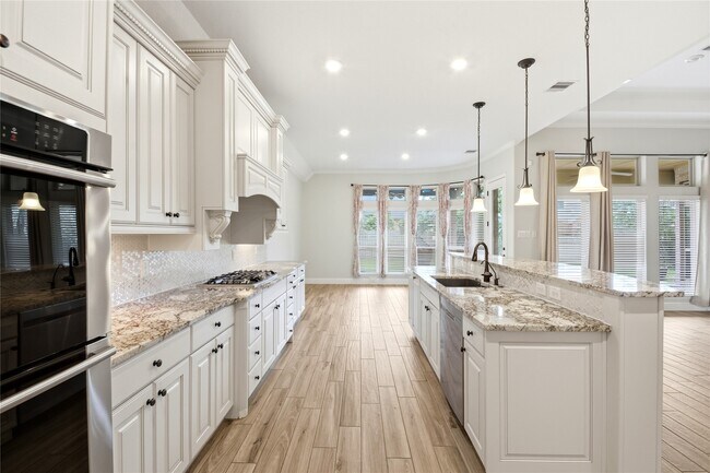 Building Photo - 5818 Fairway Shores Ln