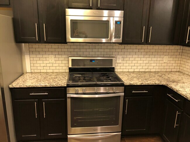 Building Photo - 5543 Prada Dr