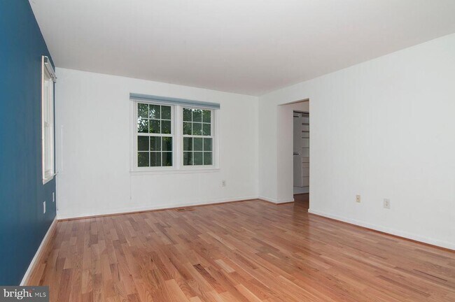 Building Photo - 11400 Dorchester Ln