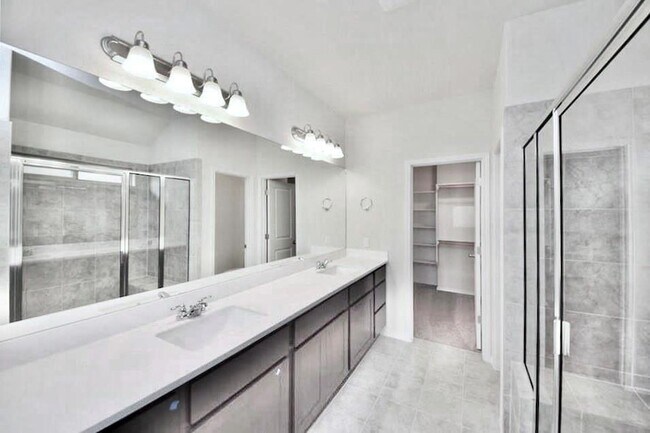 Building Photo - 1212 Matt Ln