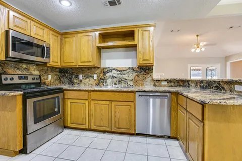 Building Photo - 4553 Southern Oak Ln