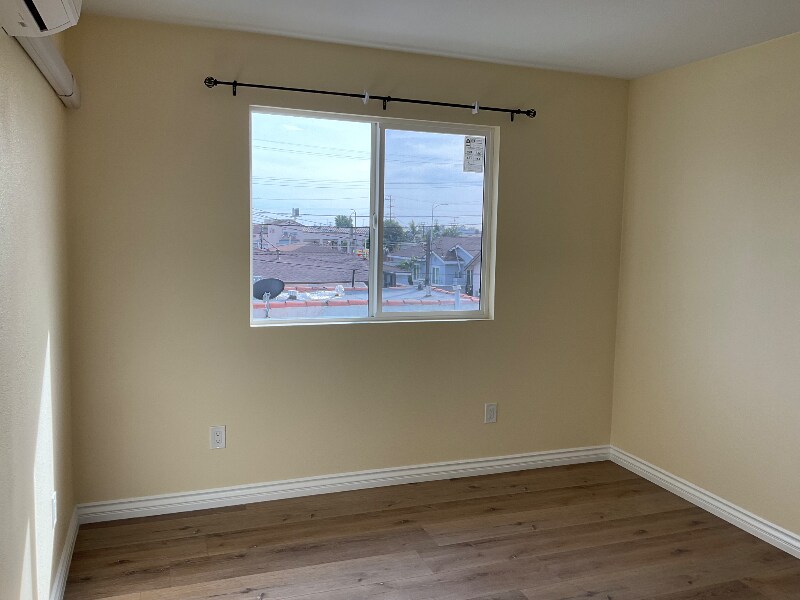Building Photo - 1116 Clela Ave