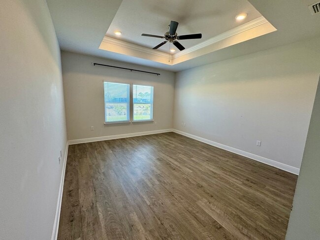 Building Photo - 145 Sandyshore Ct