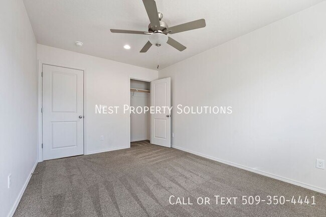 Building Photo - 422 N Washington St