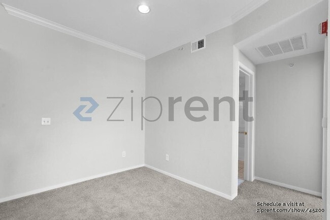 Building Photo - 701 Gibson Dr